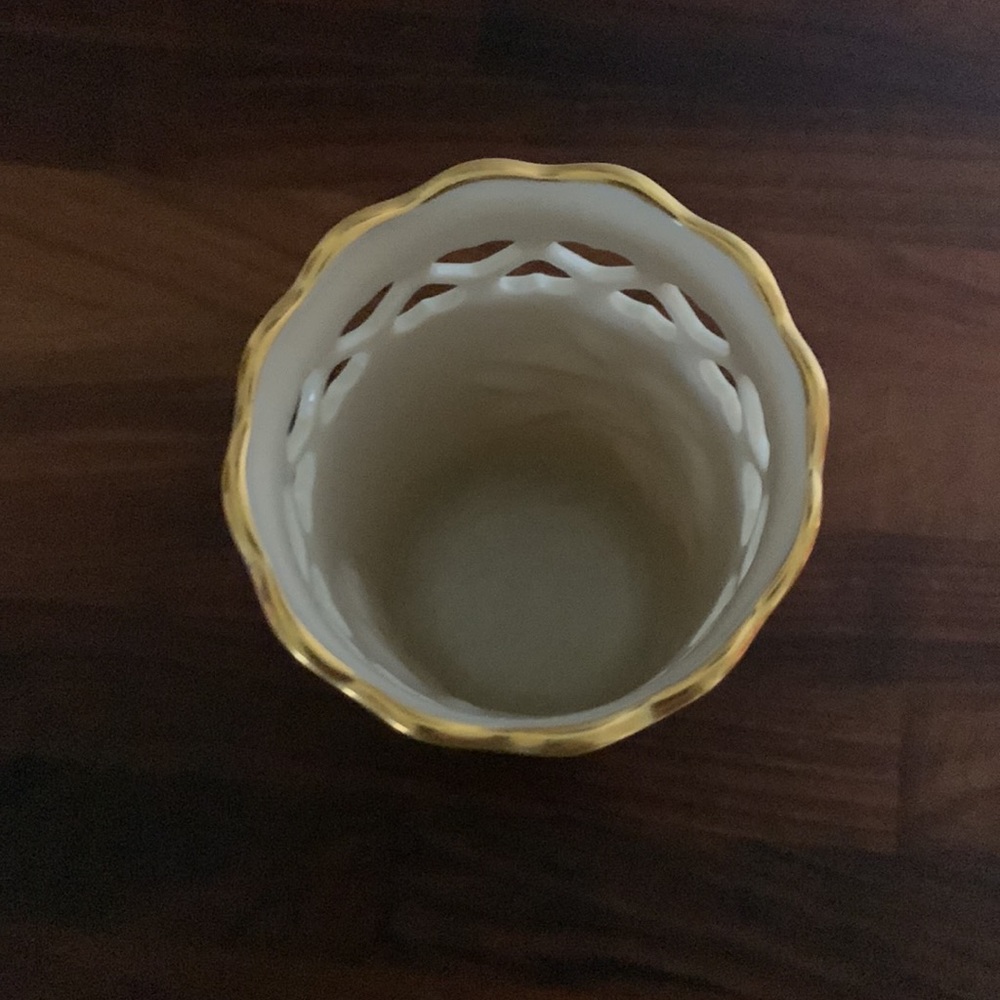 LENOX Rose Vase - Picture 3 of 4